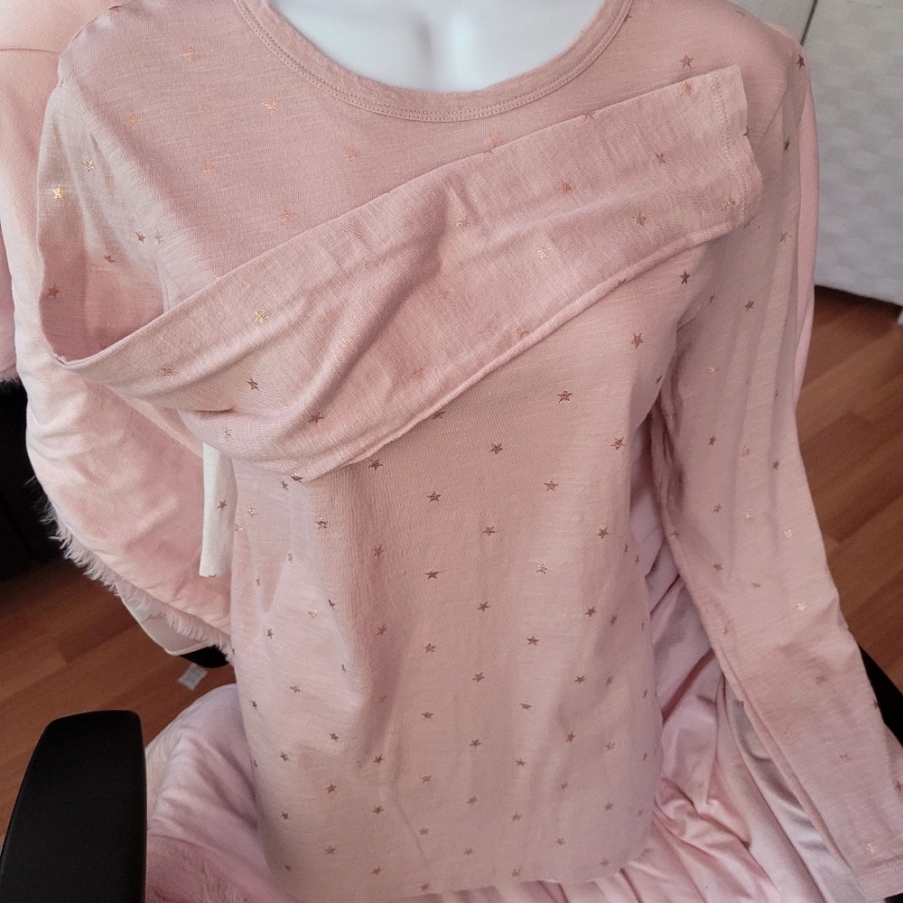 Banana Republic Long Sleeve Novelty Tee Size Medium - Picture 2 of 6